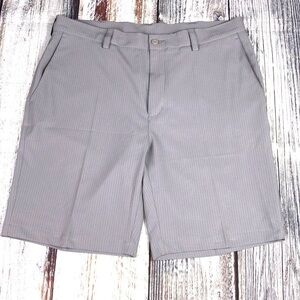 RoundTree & Yorke Gray Performance Shorts Size 35